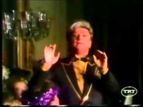 Zeki Müren - Gözlerinin içine başka hayal girmesin