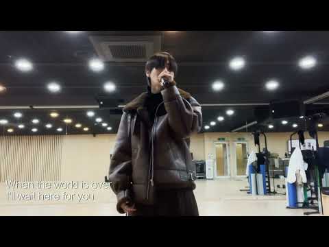 leo sings 'nothing feels better' by pink sweat$