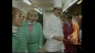 Bucks Fizz - The Land Of Make Believe - Russell Harty (1981)