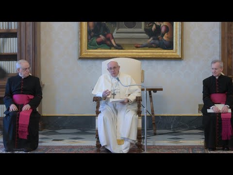 Papa s nama 8.4.2020. – Papa: Križ i Evanđelje neka budu naša kućna liturgija