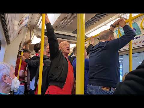 Forest fans chanting about Steve Cooper on the London Underground
