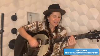 KT Tunstall - Bathroom Sessions 2020 - 04 - Dark Side Of Me