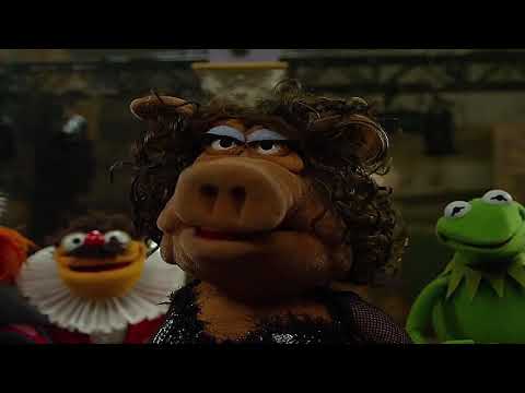 The Muppets - Miss Piggy VS Miss Poogy (US Version)