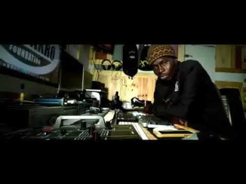 Clash Kab2seus  écrase Books ( Do bandit dangay doul diague nga...)