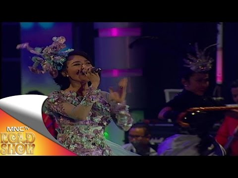Wika Salim " Aku Mah Apa Atuh " MNCTV Road Show Subang (15/8)