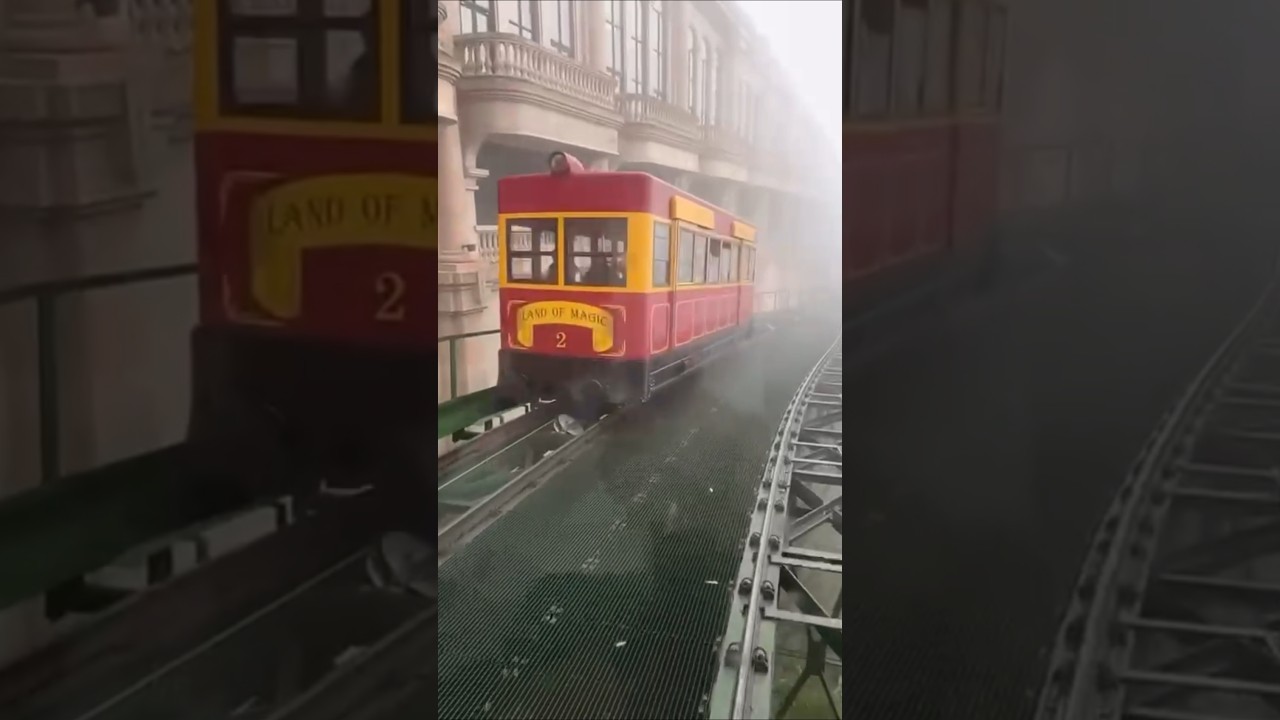 Cable car, Ba Na hills and Train street in Hanoi #hanoi #vie…