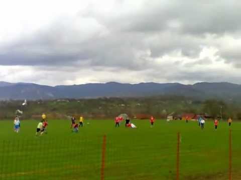 Sindresti - de Pasti la fotbal (15.04.2012)