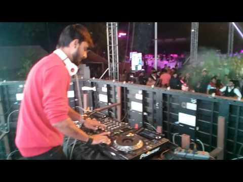 Dj Tejas.S Live @ CP Club Nagpur 31 New Year Bash 2017