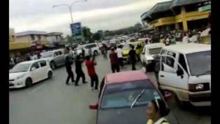 preview picture of video 'Jangan Begerak!! -  rogol bunuh bakar Gaduh dan sesuka hati di Pasar'