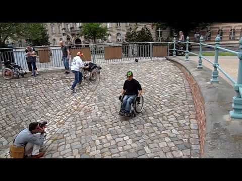 Der schlechteste Rollstuhlfahrer der Welt #1 - Kopfschmerzen garantiert!