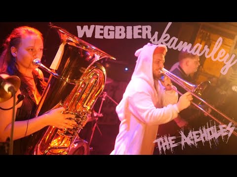 Skamarley, Wegbier, The Aceholes live in der Kirche von Unten