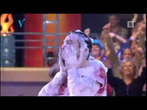 Beat De Mol - Johnny de Mol in schuimbad - S01E07