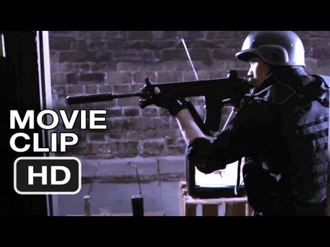 The Raid: Redemption (Clip 'SWAT Approach')