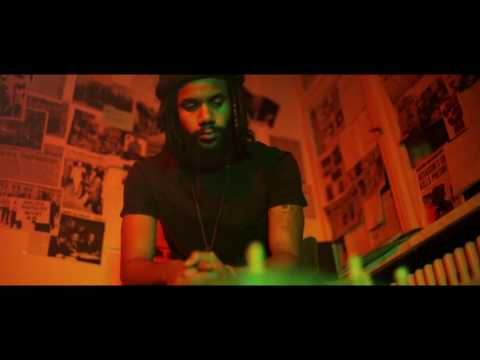 JuJu Rogers & Bluestaeb - Right On!