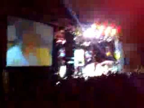 Ella me levanto live  Concierto Daddy yankee