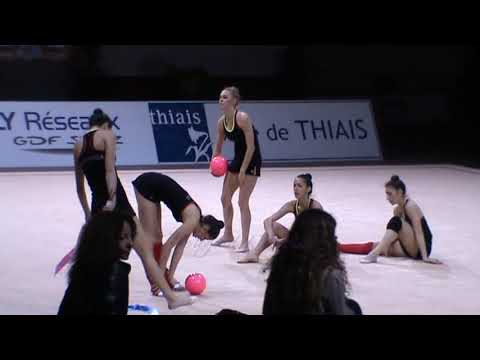 SPAIN 3 balls 2 ribbons - 2013 Thiais podium training