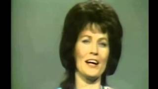 Loretta Lynn   Wound Time Can&#39;t Erase