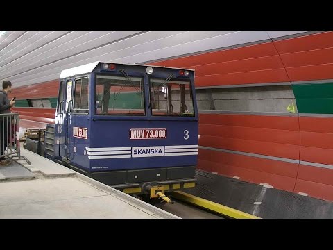 Den otevřených dveří stavby metra trasy V.A 2014 - Stanice Nádraží Veleslavín