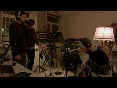 Den svenska björnstammen spelar - Stora plank & små staket