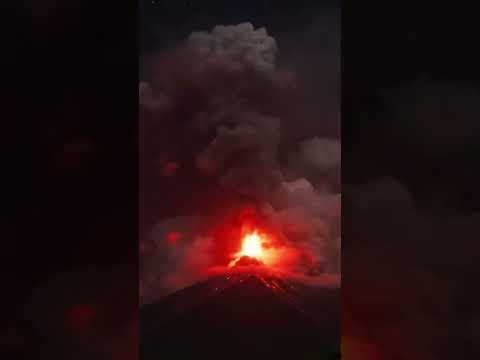 🌋 VOLCÁN DE FUEGO ENTRA EN ERUPCIÓN 🚨 GUATEMALA ENFRENTA NUEVA EMERGENCIA NACIONAL POR LA LAVA 🚧