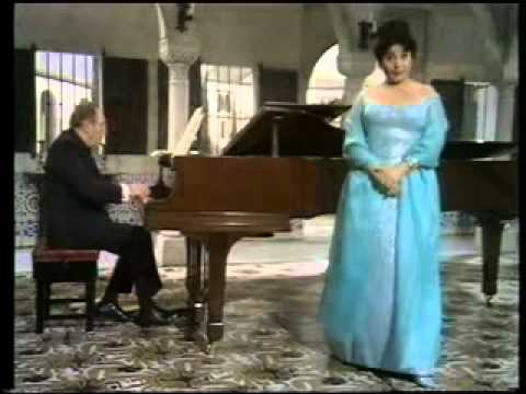 Victoria de los Angeles.TV. La Tempranica.1968.LONDON.Gerald Moore accompanying.