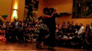 Gaston Torelli y Moira Castellano 02