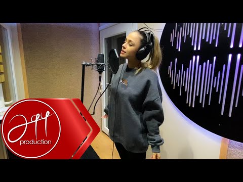 Sinem - Uzun İnce Bir Yoldayım / Akustik Türkü