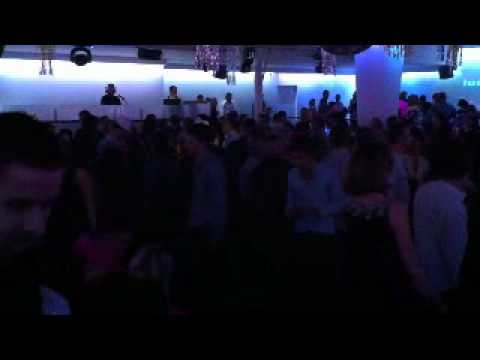 back of blue - fedde legrang vs mister V & system F(bootleg by alex deebarge radio edit)