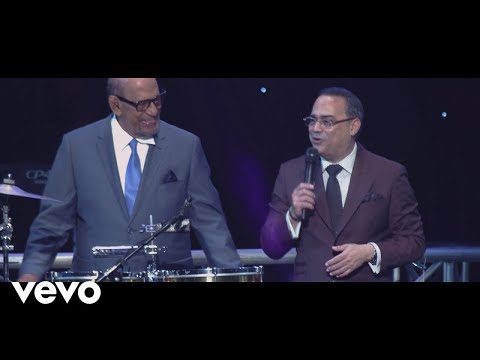 Gilberto Santa Rosa - Agua que Cae del Cielo (Lluvia) (En Vivo) ft. Willie Rosario
