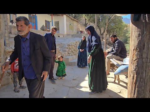 Babak and Grandfather's Efforts to Comfort the Shirvan Family