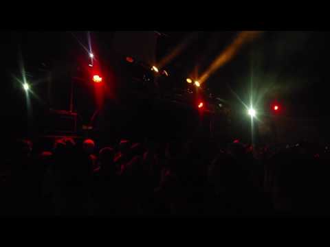 Teuf Insouzik 2017 mûr collectif des insoumis