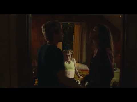 Euphoria 2x04   Kiss Scene — Rue and Elliot Zendaya and Dominic Fike