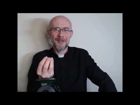 Wideo: Kolęda nie jest potwierdzeniem świętości domu, ale znakiem, że Bóg nie rezygnuje z żadnych drzwi.