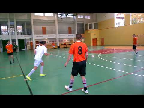 StrefaFutbolu.pl: SPoprzekątnej - Szmulkers Team