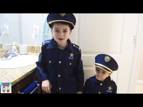 Little Heroes Pretend Play Police Look for Important Files