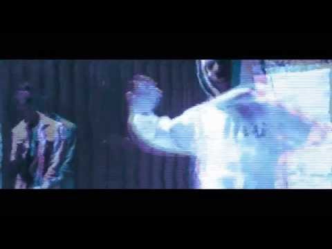 TERRANCE ESCOBAR *GUCCI LIPSTICK*