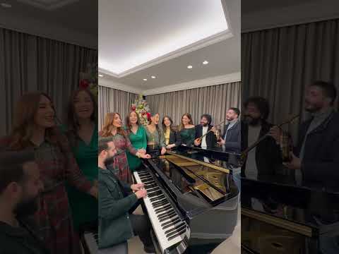 من عيلتنا لعيالكم كل عيد و إنتو بألف خير.. كل عيد و أحبابكم بخير 🙏