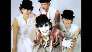 the adicts calling calling subtitulado