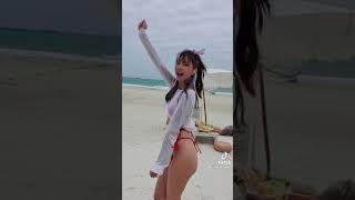 横から見ると最高の水着[TikTok]