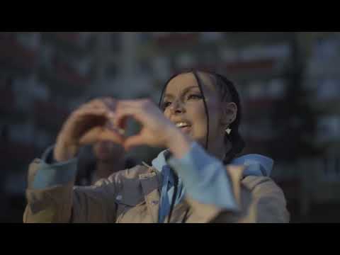 Mikas Feat. Foksio , Pola Blue - Nie narzekaj (Official Video)