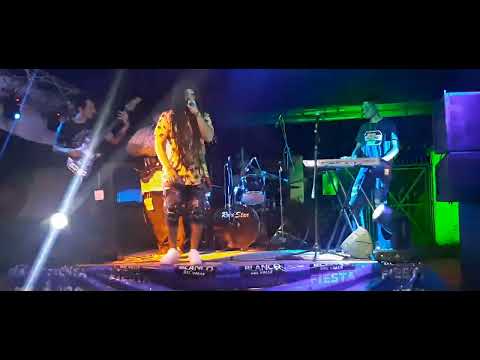 Rastacuando yo me llamo, con Juanes en el piano  fundación la utima estacion