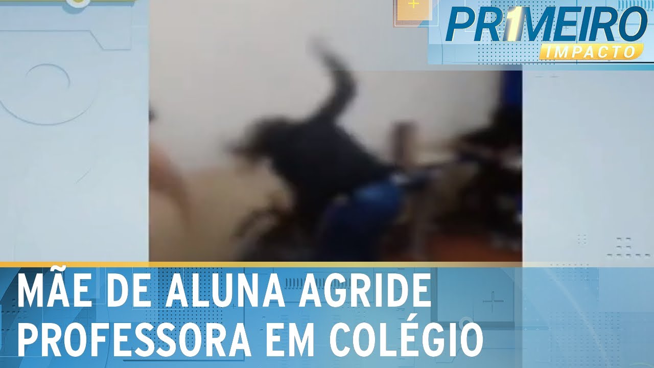 Mãe de estudante espanca professora dentro de sala de aula | Primeiro Impacto (24/08/23)