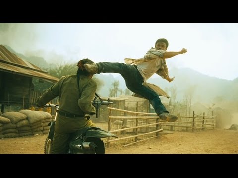 Fighting scene, Dan Chupong vs thugs