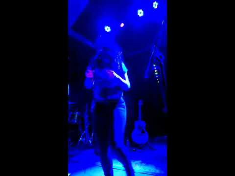 Rainbow 🌈 Man 🌟 Presents: Hayley Jane and the Primates at Mount 🗻 🌨 Snow Snow Barn New Year '19!