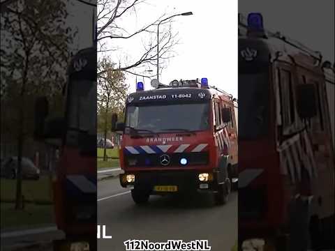 Oude TS 11-8042 met spoed naar een voertuigbrand in Zaandam #brandweer #einsatz #feuerwehr #fire