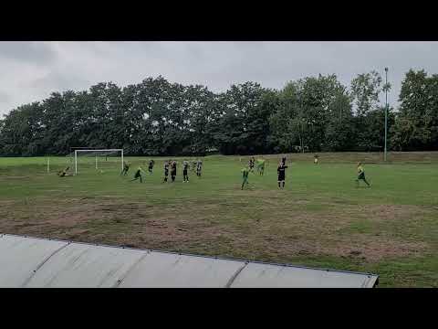 Piękny gol z rzutu wolnego w B klasie