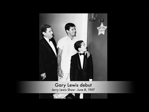 Jerry, Gary and Danny Lewis sing Sonny Boy (1957)