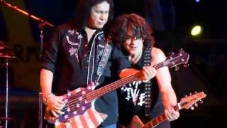 KISS - Love Her All I Can KISS Kruise 2016-11-04