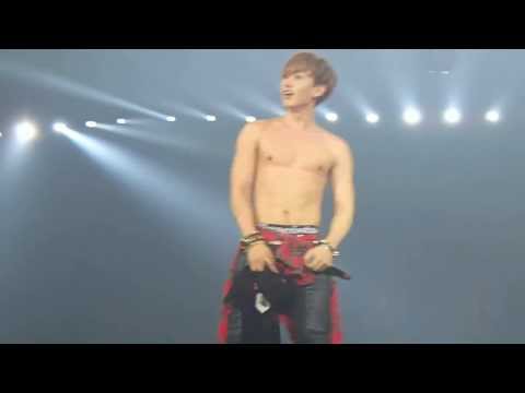 [FANCAM] 131024 SS5 MANILA - EUNHYUK ROCKSTAR