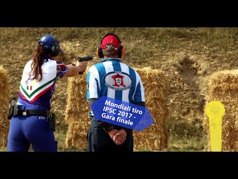 Non amo le lentiggini Il pigmentary nota su una faccia a un fegato dolorante